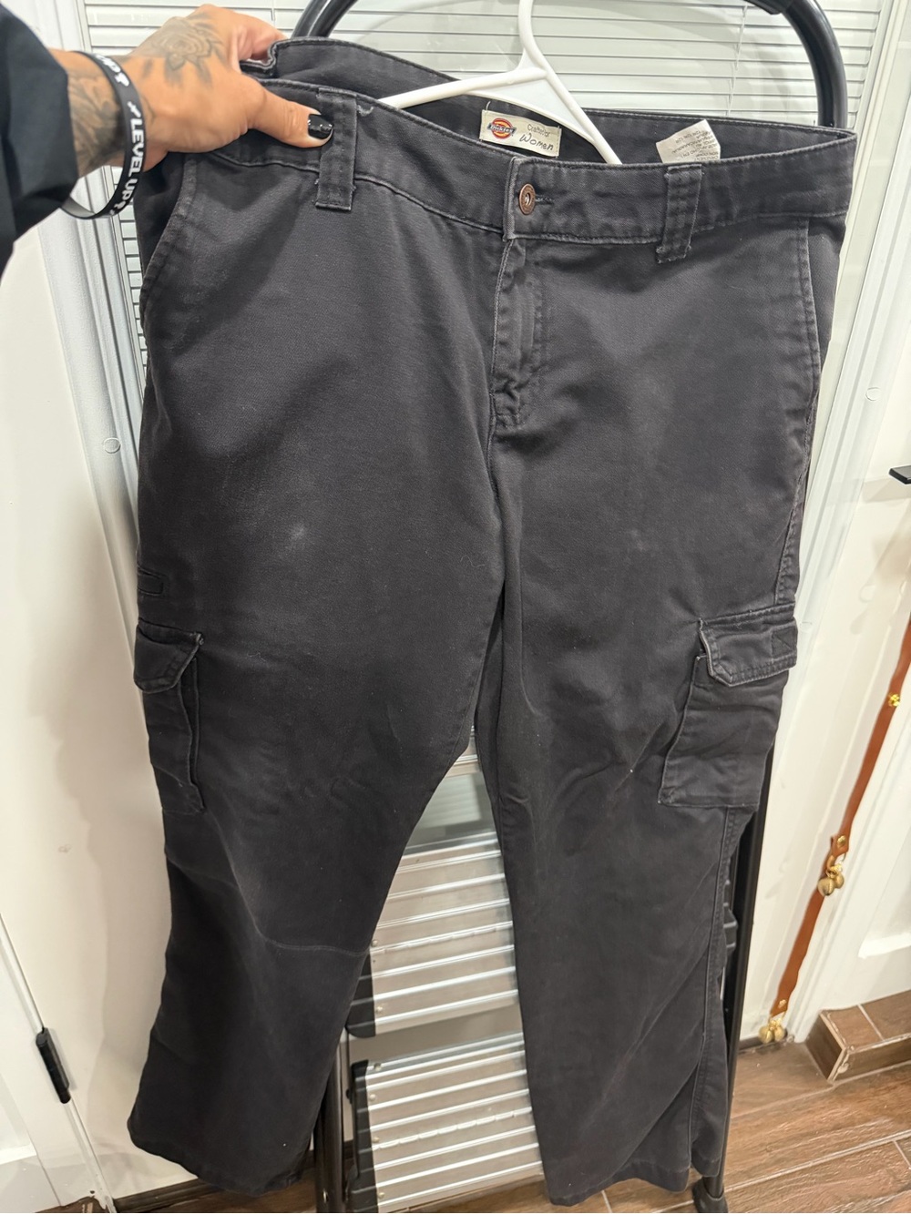 Dickies women’s Black Cargo Pants